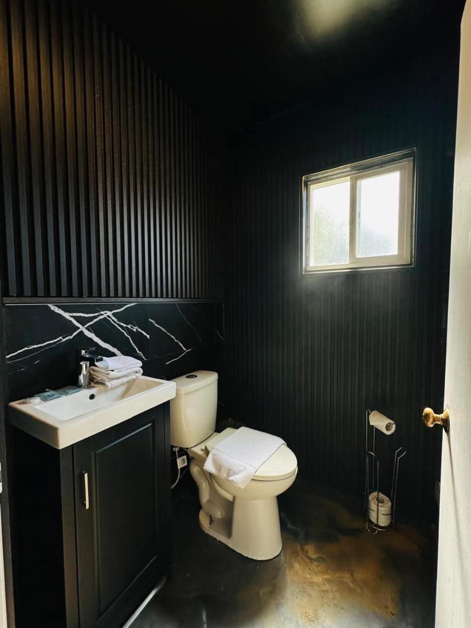 Sage Hills Motel 4*